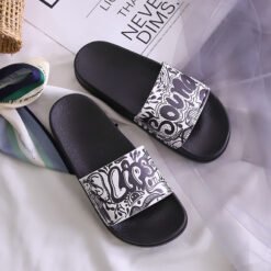 Summer Sandals And Slippers Couple Taking a Bath at Home - Black, 36to37