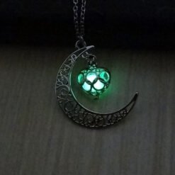Glowing Pendant Necklaces Silver Plated Chain Necklaces - Love green